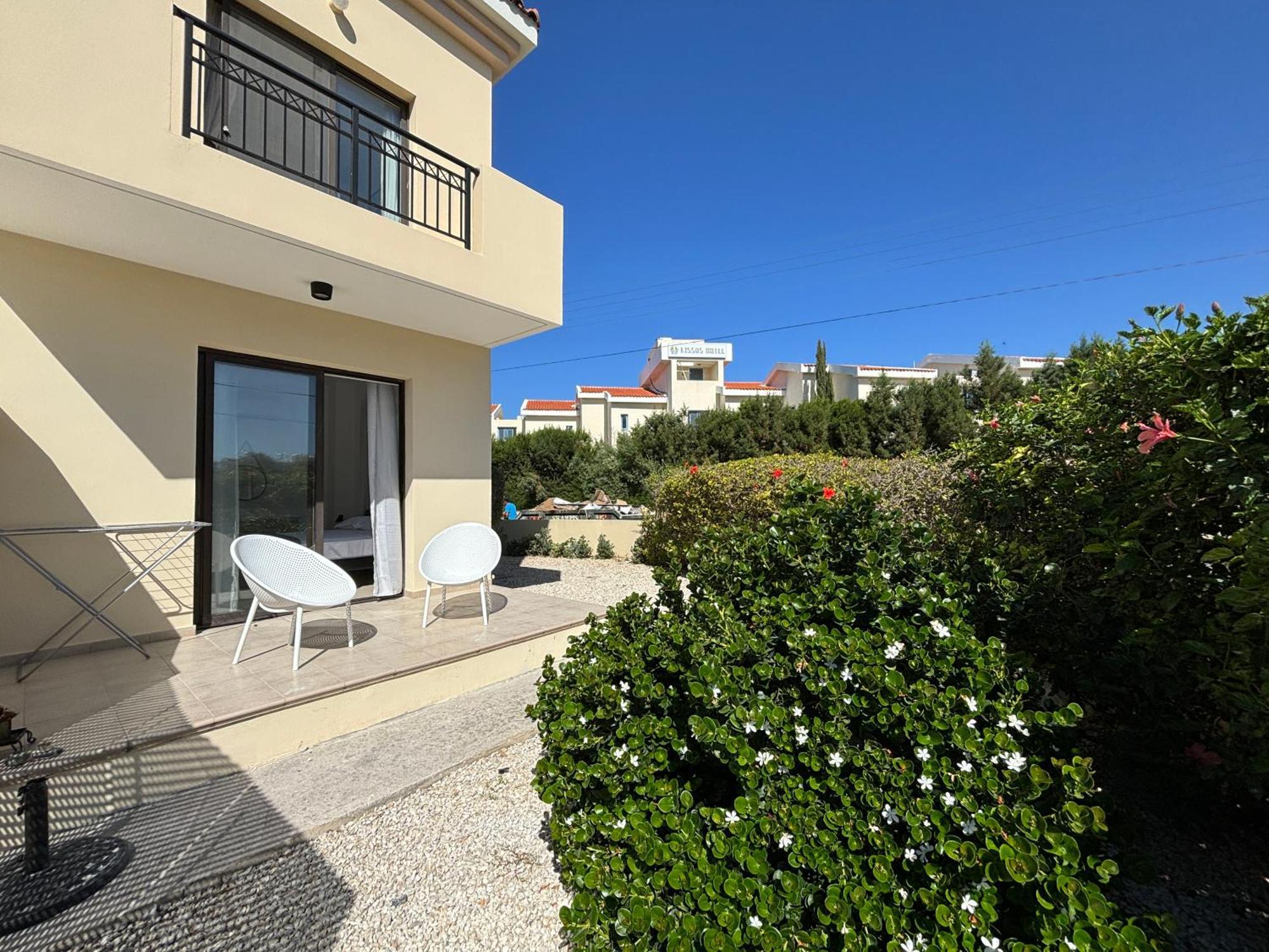 Faros Beach Seabreeze 1B, Pool, Seaside, Paphos Apartment Exterior photo